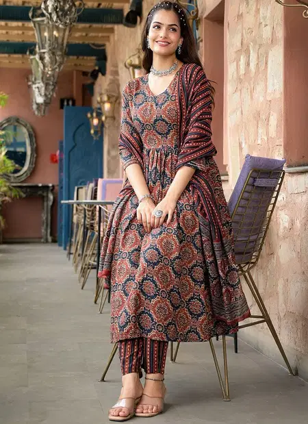 Maroon Colour Rayon Printed Kurti With Pant Dupatta Wholesale  Market In Surat With Price Aaradhna 2038